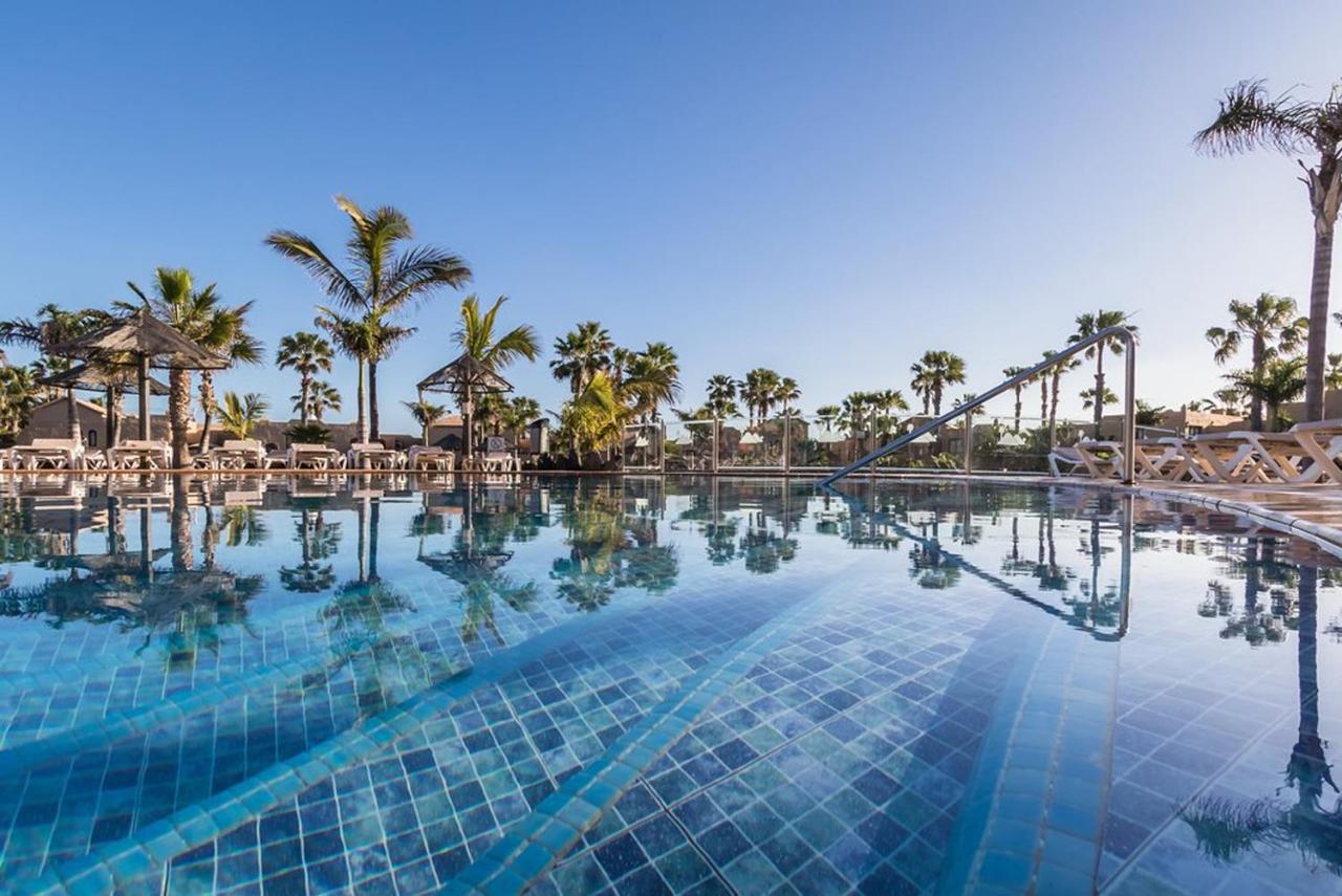 Family Apartment 1 Bedroom With Pool View - Oasis Duna Resort Corralejo Eksteriør bilde