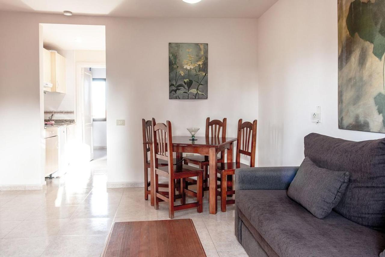 Family Apartment 1 Bedroom With Pool View - Oasis Duna Resort Corralejo Eksteriør bilde